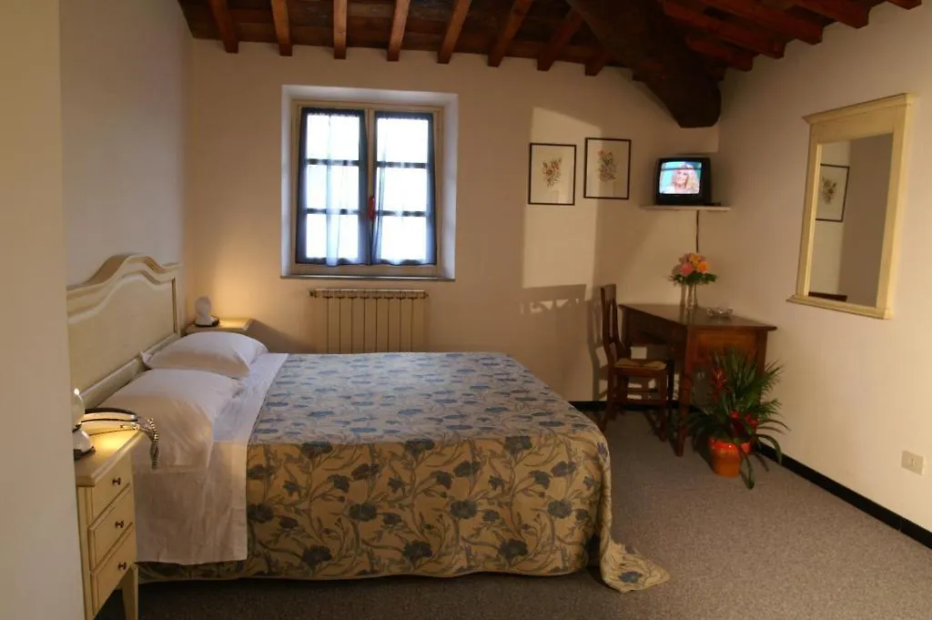 Hotel Calzaiolo San Casciano in Val di Pesa 2*,