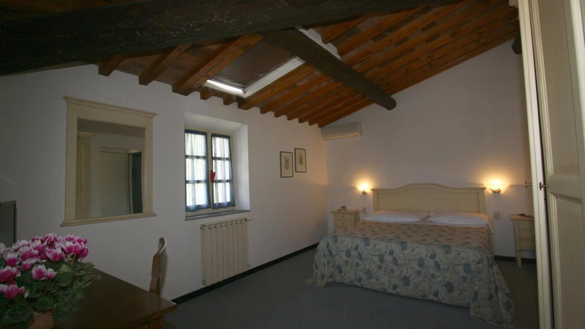 Hotel Calzaiolo San Casciano in Val di Pesa 2*,